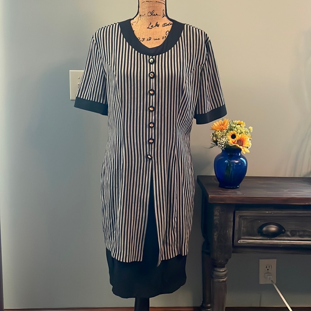 Vintage Miss Dorby 1990s dress. Size 12.